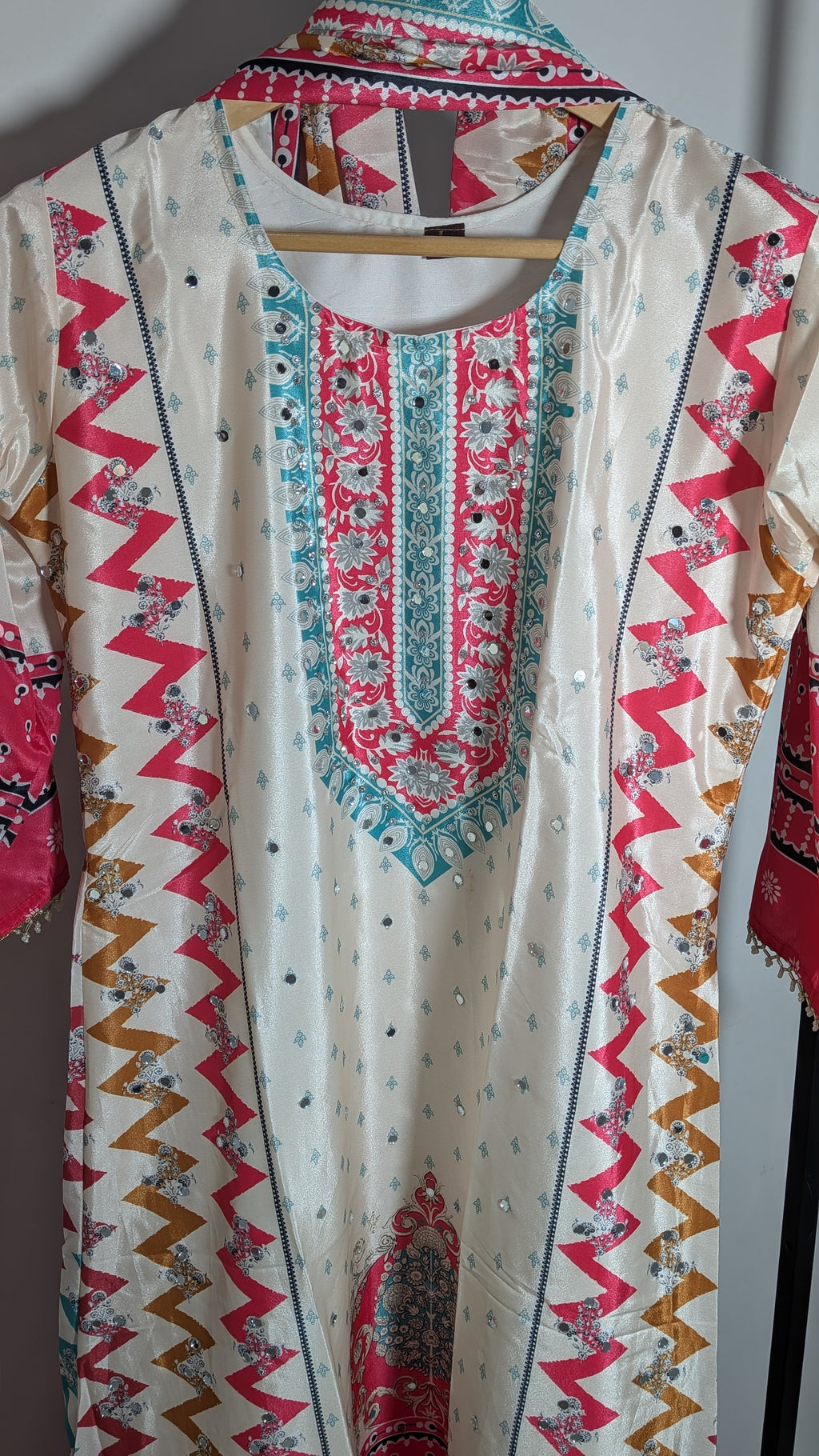 Ivory & Crimson Chevron Rajwadi Flared Suit Set | Mirror-Embellished Edition