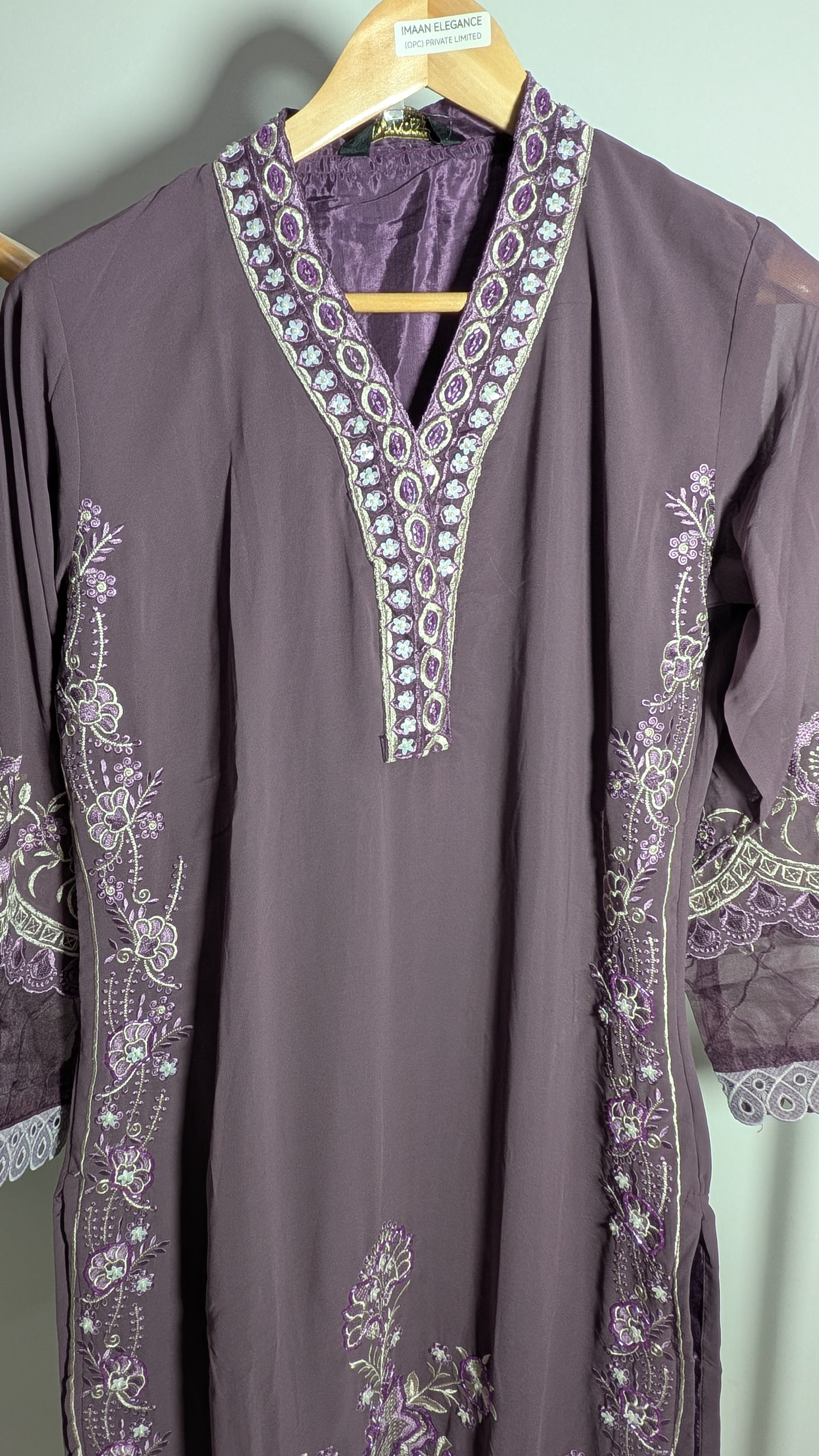 Naqsh Premium Ivory & Mauve Embroidered Suit Set | Shibori Dupatta Edition